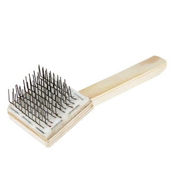 Пуходерка деревянная Зооник "Кавказец"